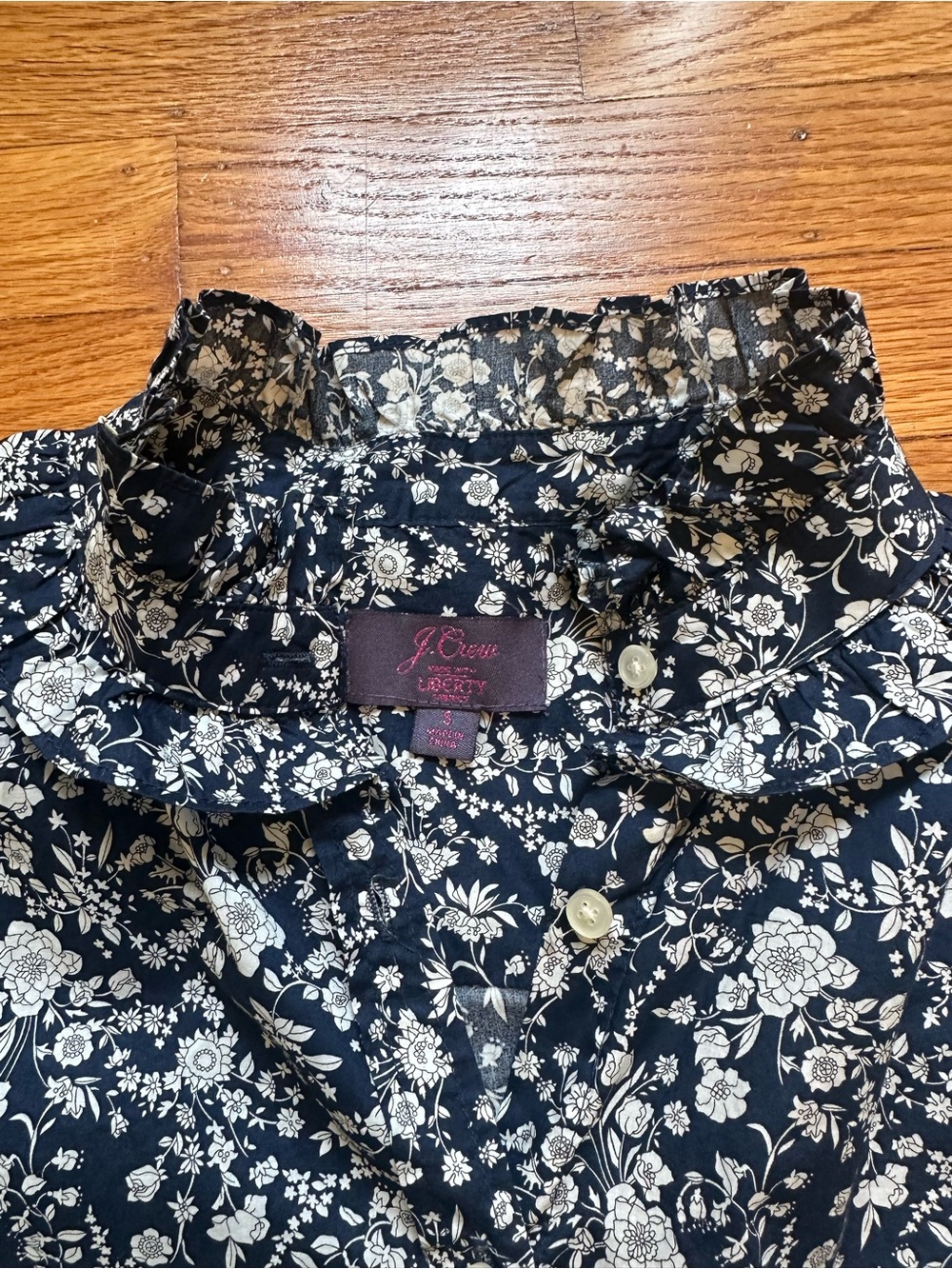 Liberty x J Crew Navy and White Floral Ruffled Collar Shirt - Picture 3 of 8